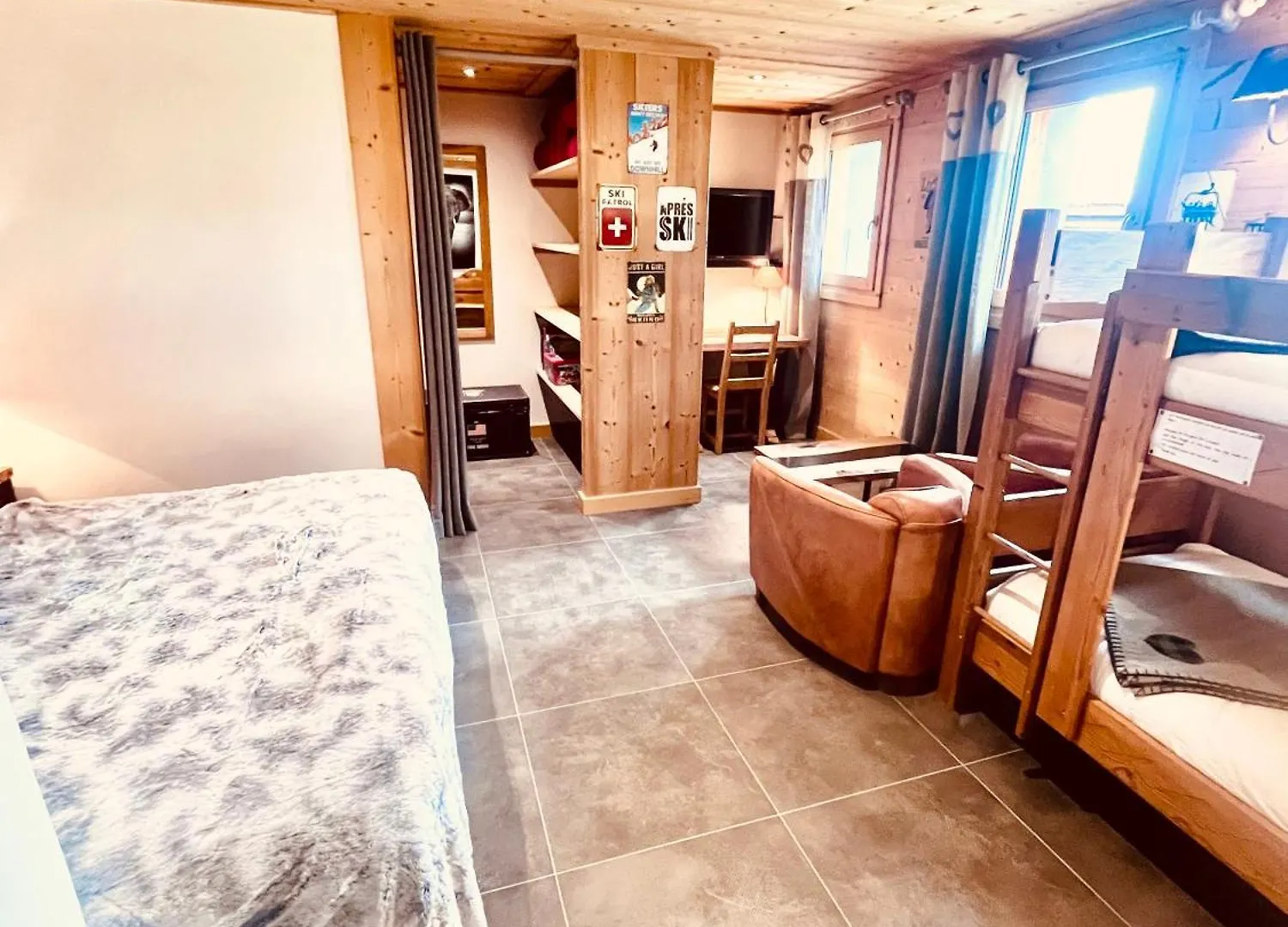 Chambres A La Ferme Au Pied Des Pistes De Megeve Demi-Quartier Guest house